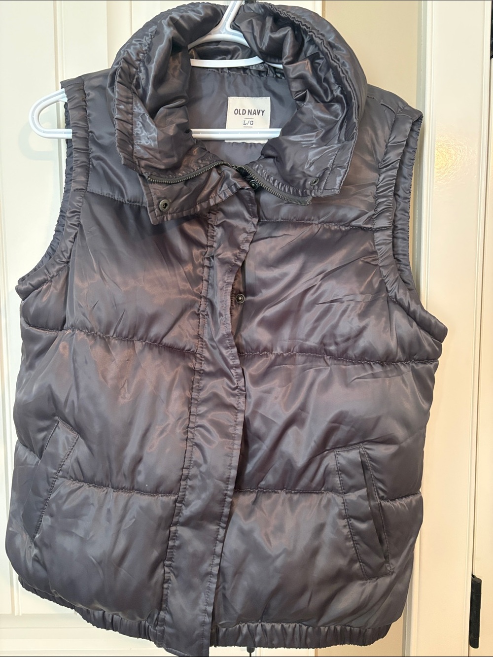 Old Navy Quilted Puffer Vest in shiny Charcoal